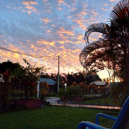 Rainbow Lodge Pantai Cenang  Eksteriør billede