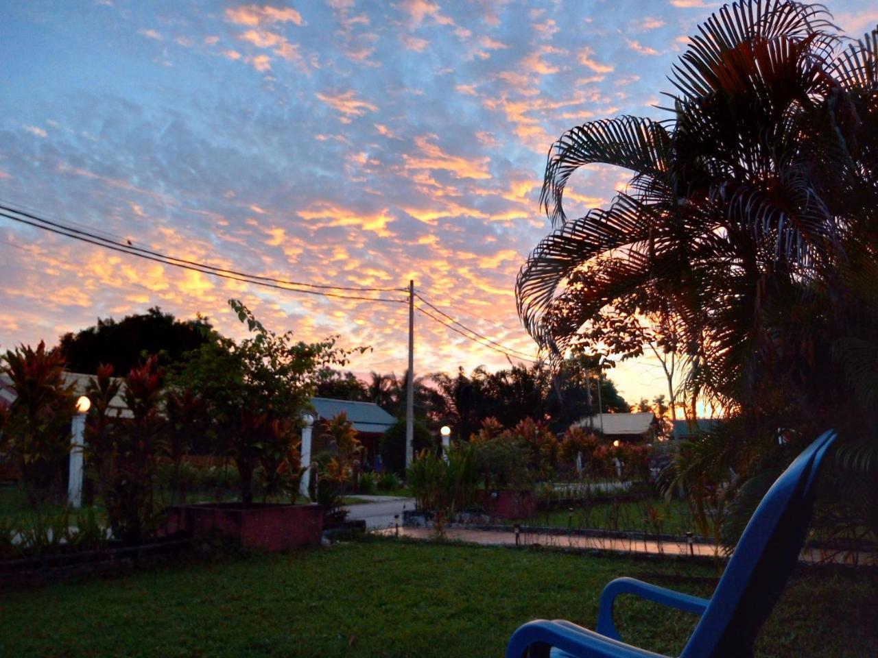 Rainbow Lodge Pantai Cenang  Eksteriør billede